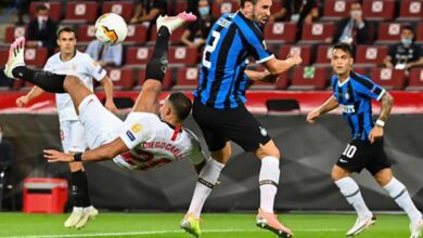 أقدام لوكاكو تمنح إشبيلية الكأس السادسة في اليوروباليج