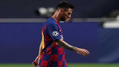 ميسي يدرس إمكانية الرحيل عن برشلونة