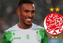 الورفلي يقترب من مغادرة الرجاء و وجهته إلى الغريم الوداد