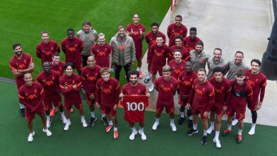 ليفربول يحتفل بهدف صلاح رقم 100 في البريميرليج بقميص خاص