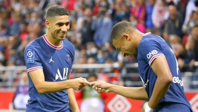 أشرف حكيمي يتوج بجائزة أفضل ظهير أيمن في العالم