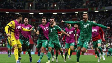 الجزائر تتوج بكأس العرب للمرة الأولى في التاريخ بعد الفوز على تونس