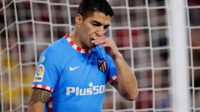 سواريز يسب سيميوني بعد استبداله أمام إشبيلية