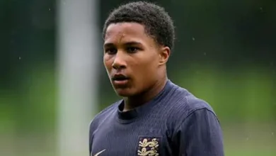 برشلونة يقترب من التعاقد مع الإنجليزي أجاي تافاريس