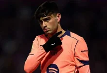 هانسي فليك يكشف عن استبعاد بيدري من مباراة برشلونة ضد فياريال